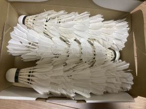 中古バドミントン シャトル21球　 トスバッティングや ノック用に　送料無料