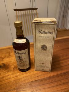 バランタイン 30年 箱のYahoo!オークション(旧ヤフオク!)の相場・価格