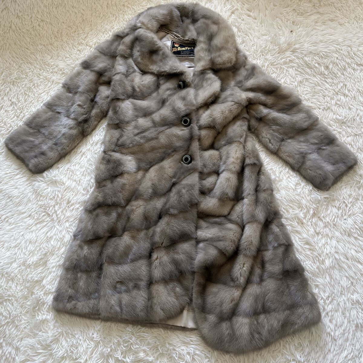 サファイアミンクの値段と価格推移は？｜111件の売買データから