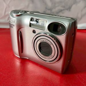 coolpix 5600のYahoo!オークション(旧ヤフオク!)の相場・価格を見る