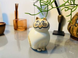 リサラーソン 猫 置物の値段と価格推移は？｜8件の売買データから 