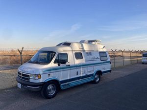 ダッジラム3500プレジャーウェイ キャンピングカー 車椅子登録 クラスB 車検1年弱付き