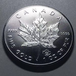 メイプルリーフ銀貨の値段と価格推移は？｜49件の売買データから