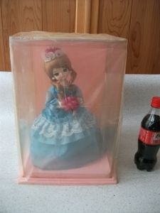 フランス人形 昭和レトロのYahoo!オークション(旧ヤフオク!)の相場