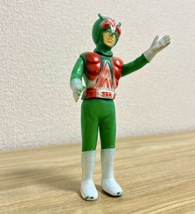 ソフビ ライダーマンのYahoo!オークション(旧ヤフオク!)の相場・価格を