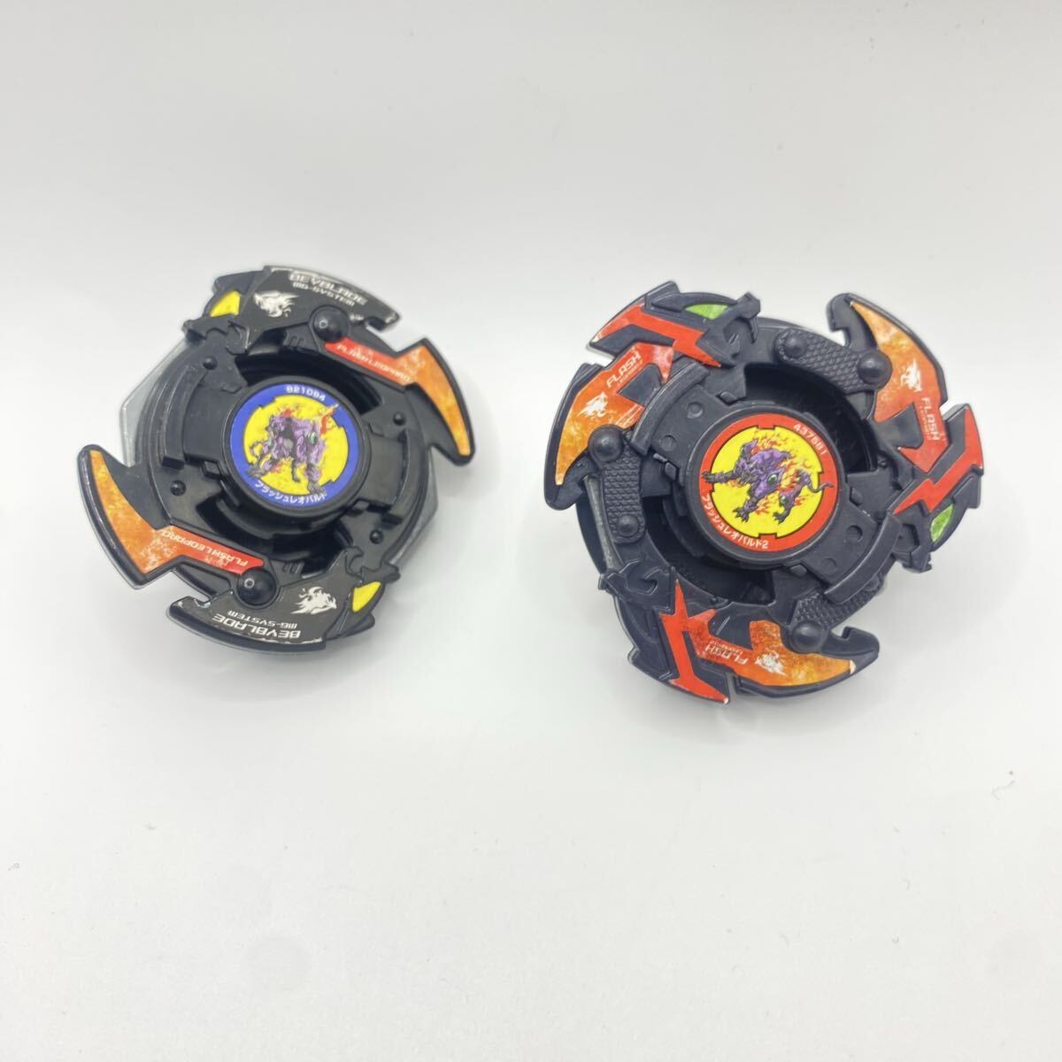 爆転シュート ベイブレード Beyblade 旧 フラッシュレオパルド 初代&2