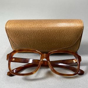 本鼈甲 メガネのYahoo!オークション(旧ヤフオク!)の相場・価格を見る