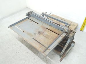 群機工業　手動式板金折り曲げ機　型式・詳細不明【中古品】 中古品・店頭受取り限定】▽手動式 板金折曲機 鈑金折り曲げ機 刃渡り