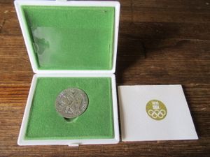 東京オリンピック メダル 925のYahoo!オークション(旧ヤフオク!)の相場