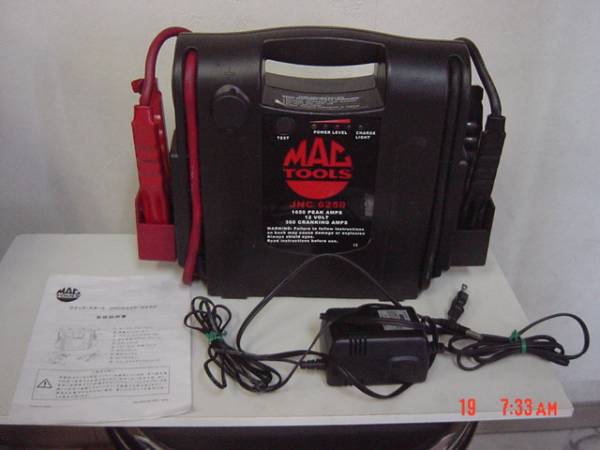 マックツール バッテリージャンプスターター MACTOOLS