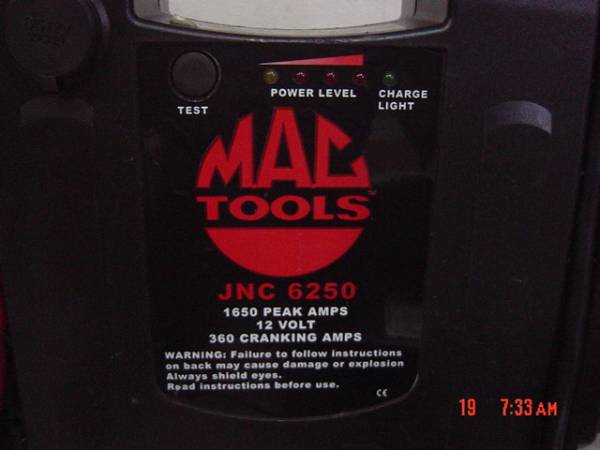 マックツール バッテリージャンプスターター MACTOOLS