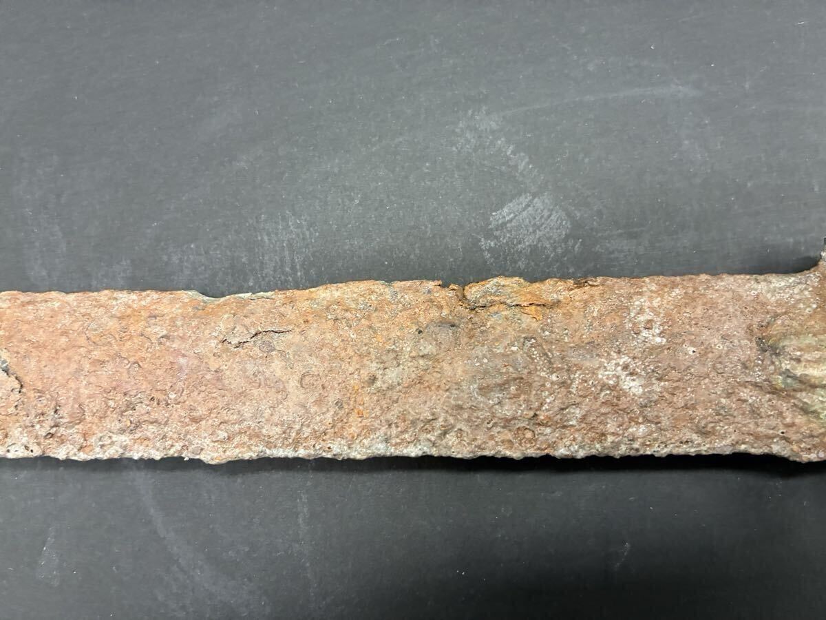 古墳鉄剣 青銅柄 宇治山本二子山出土 全長45.6cm 桐箱付（検）銅剣