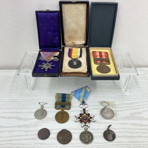 勲章 旧日本軍の値段と価格推移は？｜519件の売買データから勲章 旧