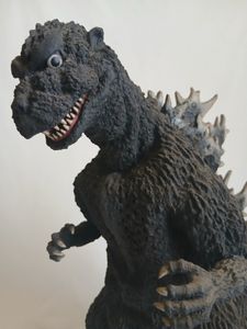 ゴジラ ラジコンのYahoo!オークション(旧ヤフオク!)の相場・価格を見る