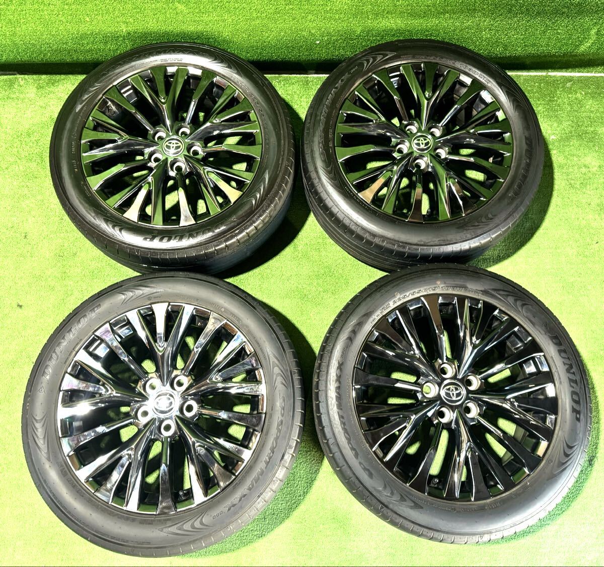トヨタ 純正 ホイール 19インチの値段と価格推移は？｜102件の売買