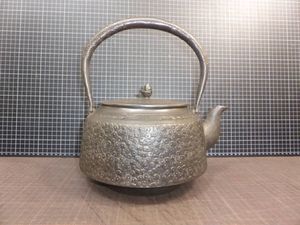水漏れ 鉄瓶のYahoo!オークション(旧ヤフオク!)の相場・価格を見る
