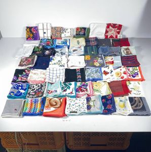 GIVENCHY ハンカチのYahoo!オークション(旧ヤフオク!)の相場・価格を