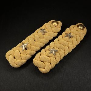 日本軍 大礼服 陸軍のYahoo!オークション(旧ヤフオク!)の相場・価格を