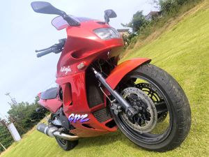 カワサキ ZX-10のYahoo!オークション(旧ヤフオク!)の相場・価格を見る