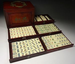 麻雀牌 骨牌の値段と価格推移は？｜8件の売買データから麻雀牌 骨牌の