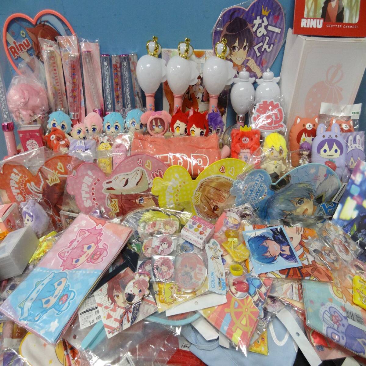 すとぷり ペンライトの値段と価格推移は？｜15件の売買データからすと