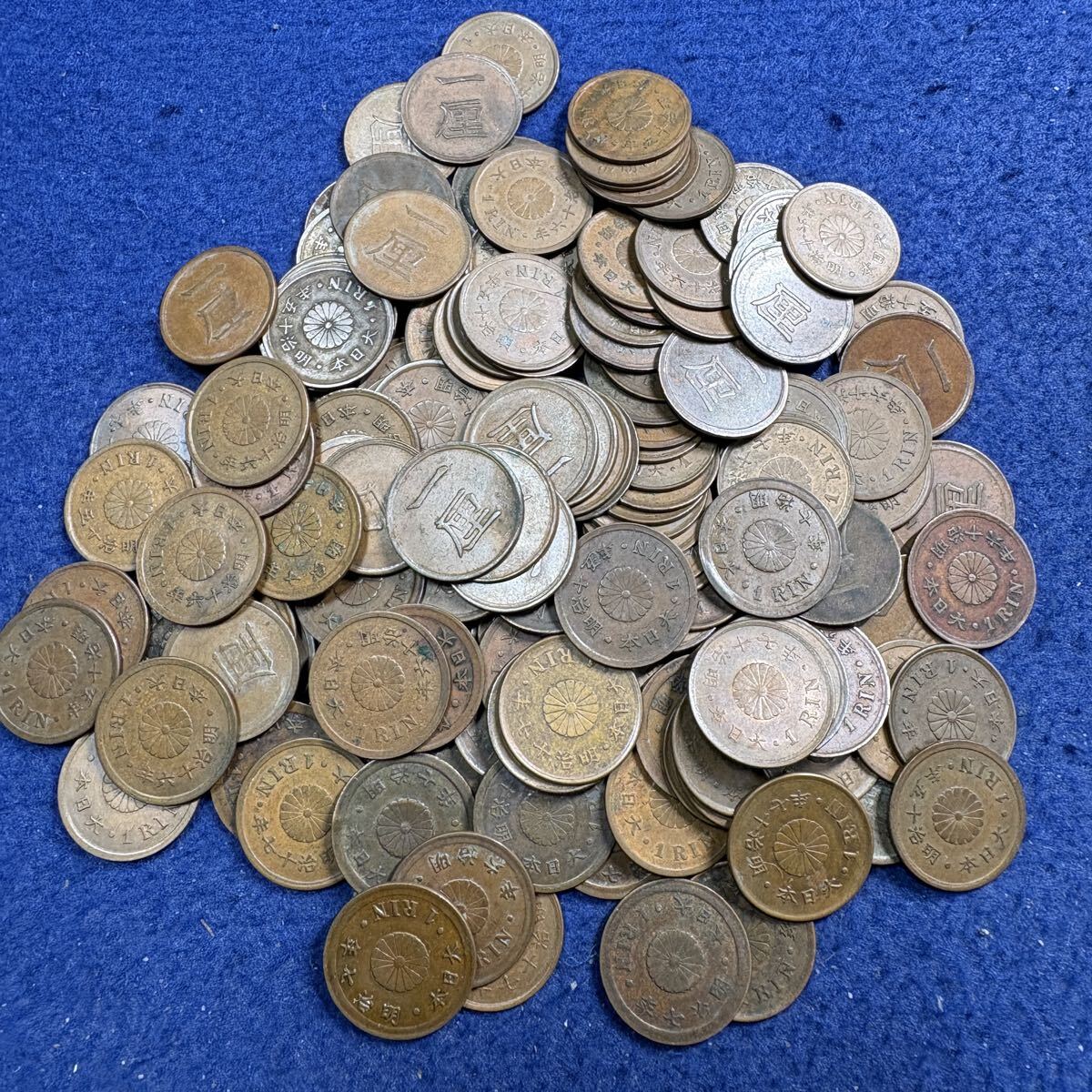 一厘銅貨　80枚　近代貨幣　古銭 1厘銅貨の値段と価格推移は？｜44件の売買データから1厘銅貨の価値が