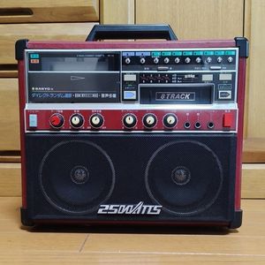 8トラックカラオケの値段と価格推移は？｜4件の売買データから8