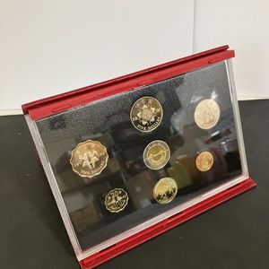 香港 返還記念の値段と価格推移は？｜16件の売買データから香港 返還