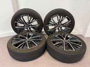 トヨタ 純正 ホイール 19インチの値段と価格推移は？｜103件の売買