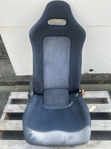 R32 純正 シートの値段と価格推移は？｜28件の売買データからR32 純正