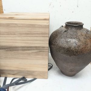 特大 甕の値段と価格推移は？｜6件の売買データから特大 甕の価値が