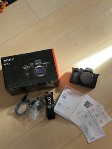 ILCE-7S SONYα7Sの値段と価格推移は？｜15件の売買データからILCE-7S