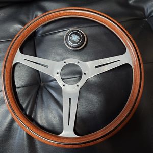 ウッドステアリングの値段と価格推移は？｜366件の売買データから