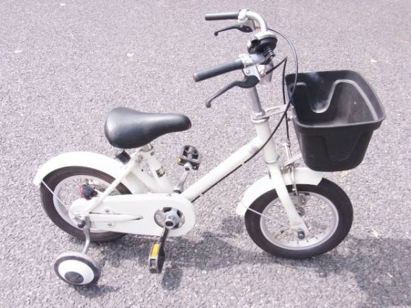 無印良品 12インチ押し棒つき子供用自転車 白 12インチ 売買されたオークション情報 Yahooの商品情報をアーカイブ公開 オークファン Aucfan Com