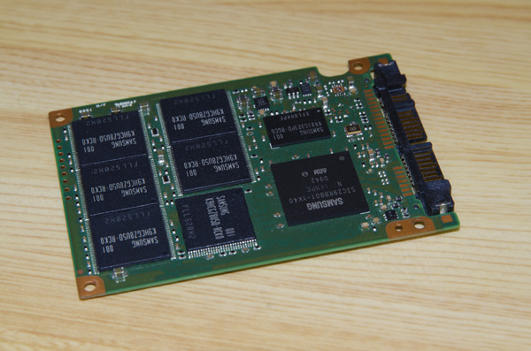 ■1.8インチSSDドライブ 128GB & micro SATA→SATA変換アダプタ_2