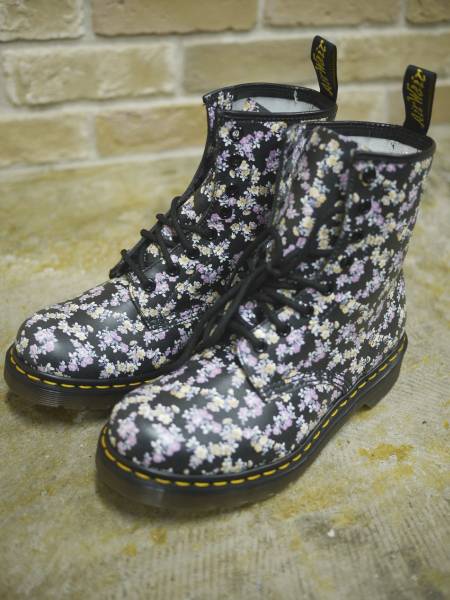 ドクターマーチン小花柄 （ドクターマーチン DR.MARTENS CASTEL 