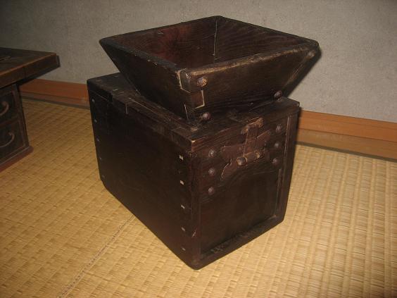 希少民具　江戸時代　漏斗付き銭函（箱）　古味状態良好_1