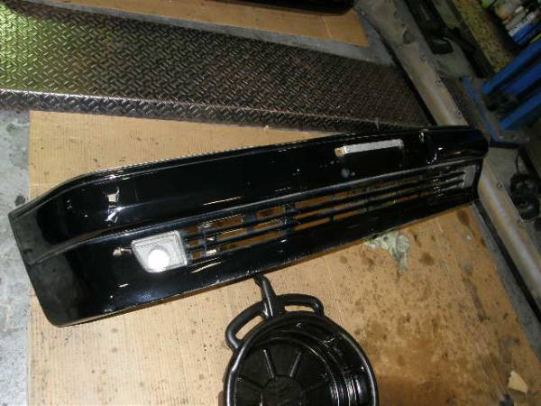 ベンツW124 500Eオーバーフェンダー用フロントバンパー中古ASSY