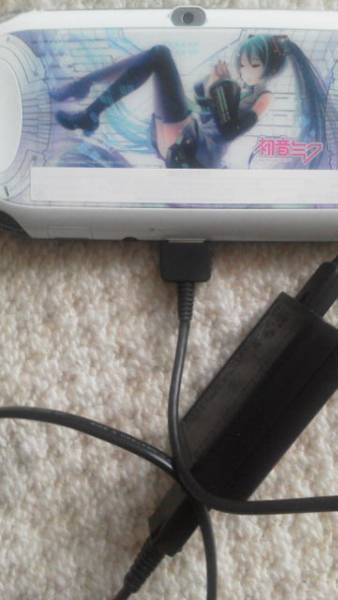 初音ミク限定PSvitawifiソフト付き超美品_2