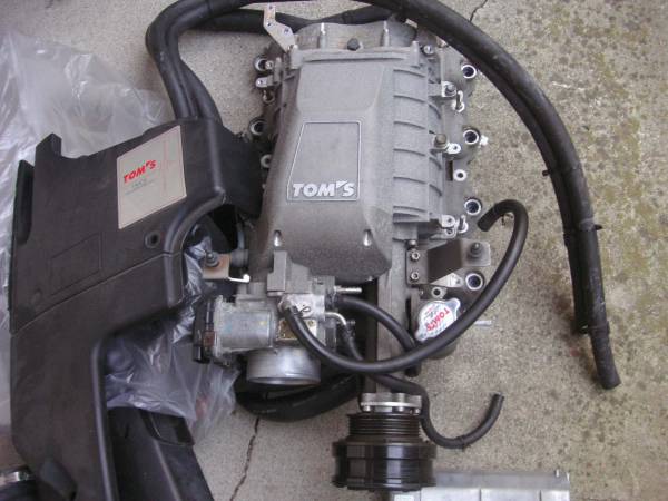 絶版F30 31後期セルシオ トムス（TOM'S）スーパーチャージャー(過給器