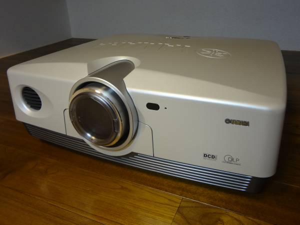ヤマハ プロジェクター DPX-1000 ヤマハ デジタルシネマプロジェクター