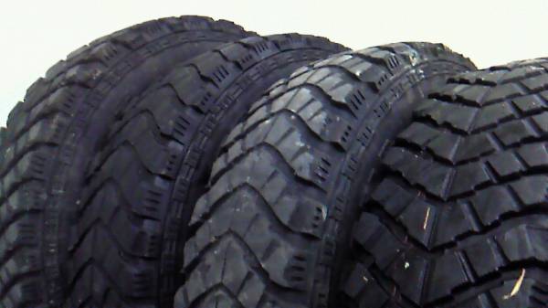 ジムニーJA22純正アルミホイール＋ーM/Tタイヤ 185/85R16 11/23(5穴 