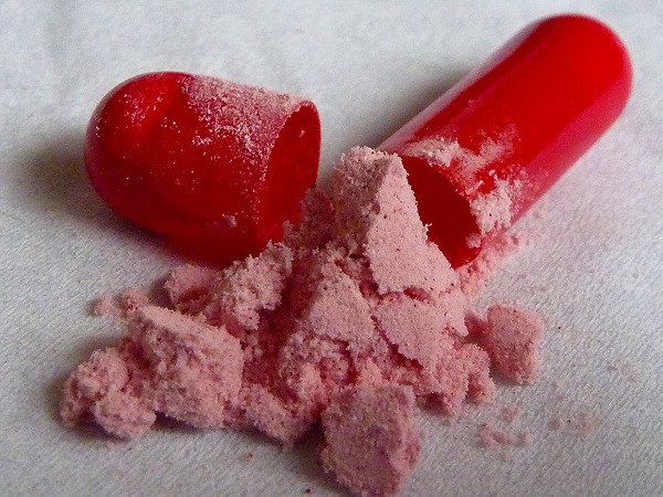 血のり 一瞬 血糊マジック 携帯カプセル血液パウダー 2個 その他 売買されたオークション情報 Yahooの商品情報をアーカイブ公開 オークファン Aucfan Com