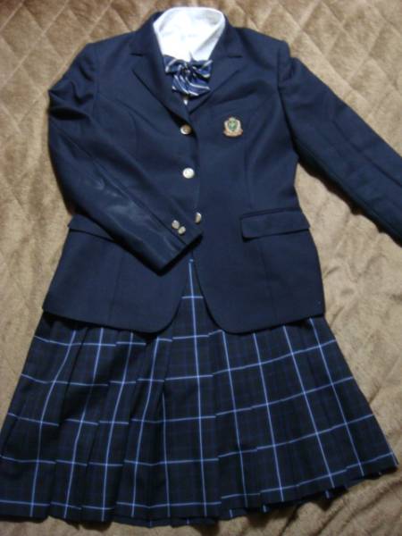 知美 Sエコロジー ブレザーの女子制服 大垣養老高校 その他 売買されたオークション情報 Yahooの商品情報をアーカイブ公開 オークファン Aucfan Com