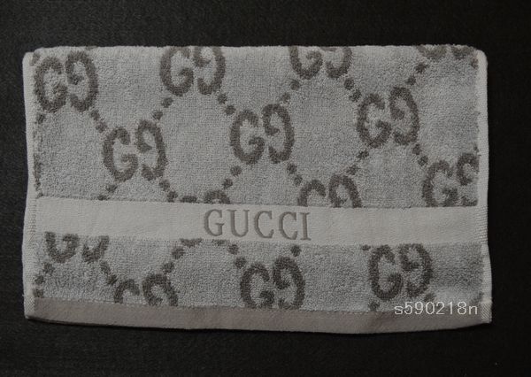 1円 非売品 Gucci グッチ ノベルティフェイスタオル シャネル グッチ 売買されたオークション情報 Yahooの商品情報をアーカイブ公開 オークファン Aucfan Com 1円 非売品 Gucci グッチ ノベルティフェイスタオル シャネル グッチ 売買されたオークション情報 Yahooの商品情報をアーカイブ公開 オークファン Aucfan Com