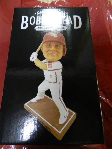 楽天マギーボブルヘッドフィギュア　新品未開封　おまけつき_1