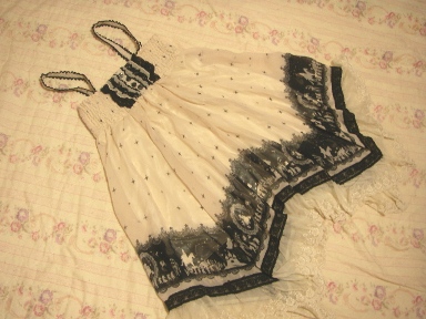 Axes Femme アクシーズファム チュニック風ワンピース 童話柄 ワンピース 売買されたオークション情報 Yahooの商品情報をアーカイブ公開 オークファン Aucfan Com