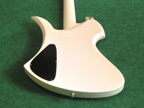 FERNANDES モッキンバードモデル MB-95YK? リアクション ユキ