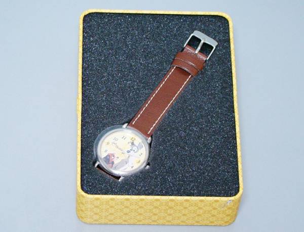 希少◇わんわん物語 50周年記念 レディ トランプ 腕時計 未使用  