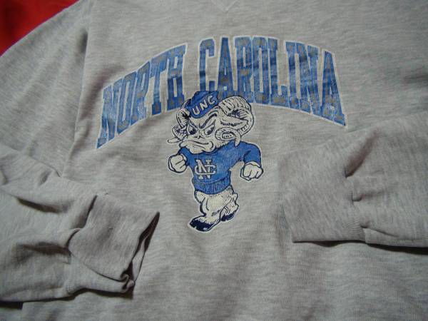 ☆ChampionチャンピオンUNCカレッジトレーナーUSA製Lビンテージ